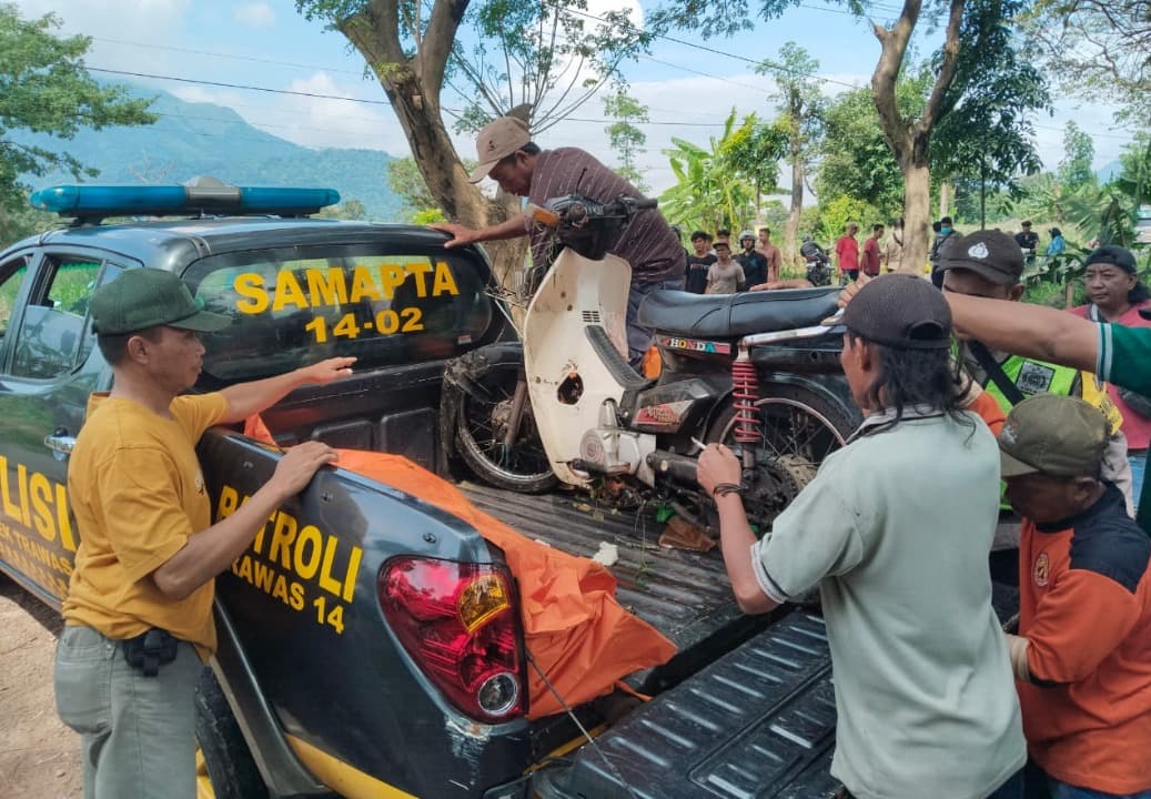 Pemotor Asal Pasuruan Tewas Usai Terjun ke Sungai di Trawas Mojokerto