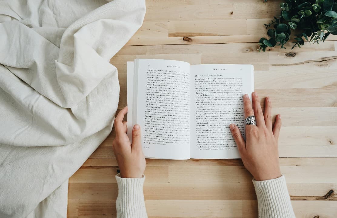 Buku Bajakan Merebak: Bukti Pemerintah Abai terhadap Sumber Bacaan yang Legal dan Berkualitas