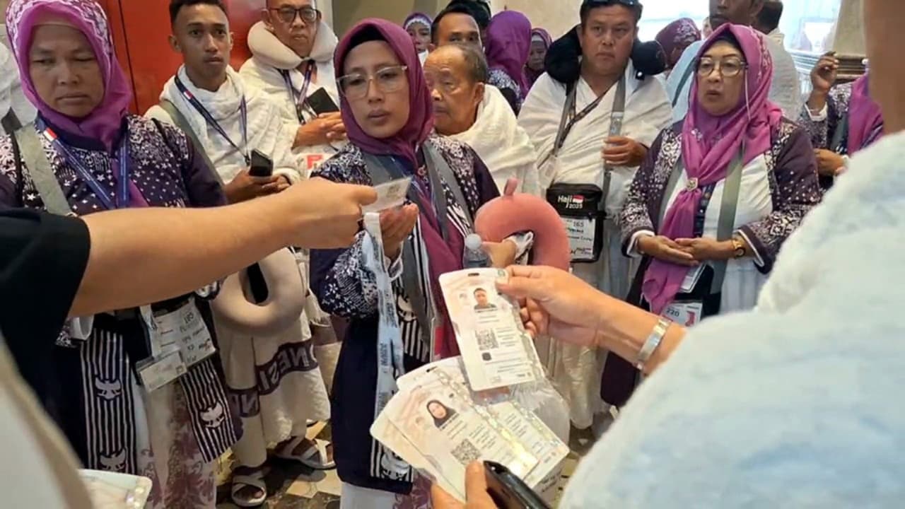 Distribusi Kartu Nusuk Dikebut, 94 Persen Jemaah Haji Indonesia Sudah Terima