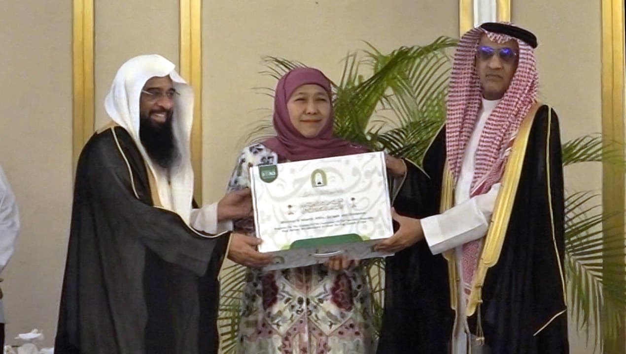 Gubernur Khofifah Tunaikan Ibadah Haji Sebagai Tamu Kehormatan Raja Salman
