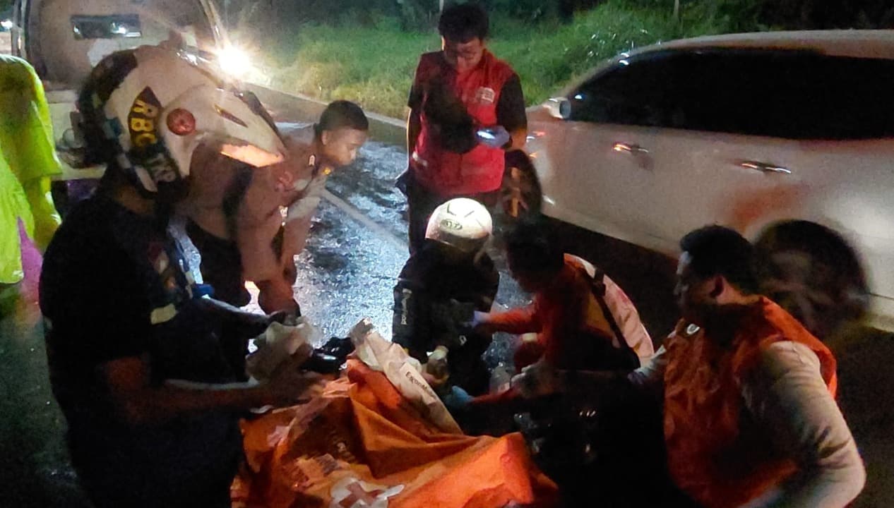 Gagal Nyalip Kendaraan, Pelajar SMP di Mojokerto Tewas Ditabrak Avanza