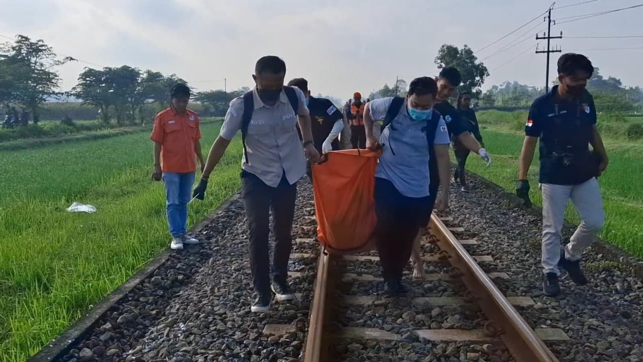 Nenek di Tulungagung Meninggal Tersambar Kereta Malabar, Terlempar 25 Meter