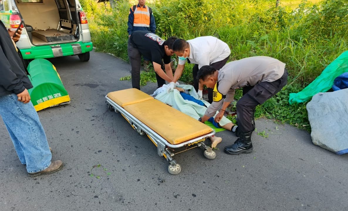 Pemotor Asal Lamongan Tewas di Betoyoguci Gresik, Diduga Korban Tabrak Lari