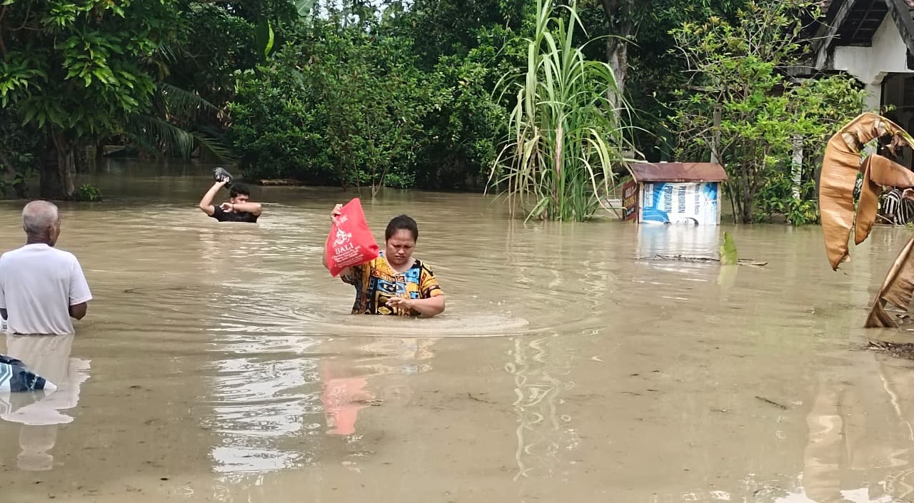 80 Rumah di Balongpanggang Gesik Terendam Banjir Luapan Kali Lamong