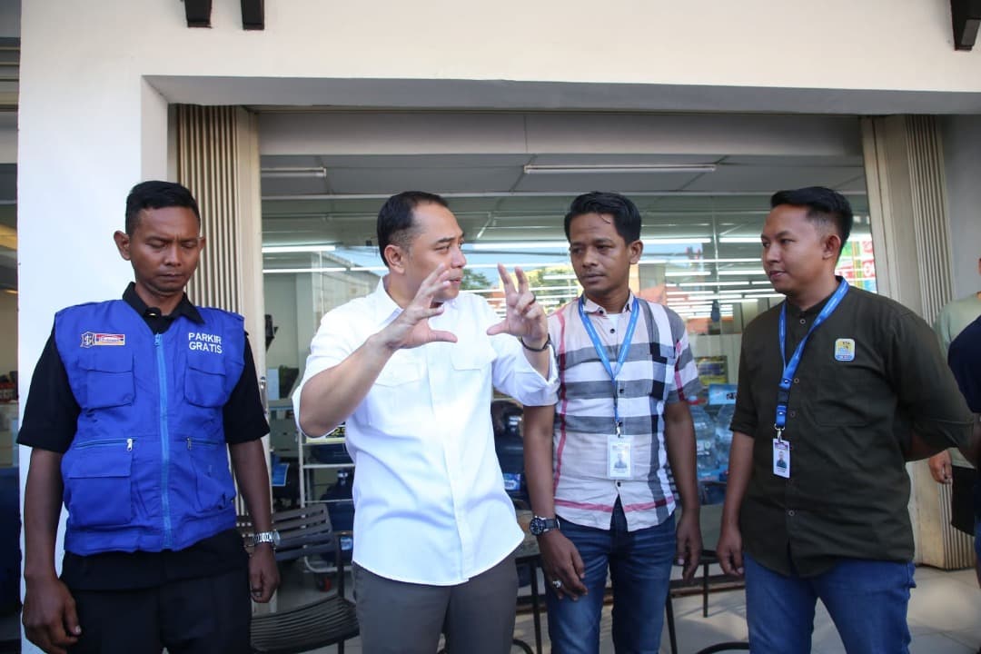 Segel Lahan Parkir Minimarket, Begini Penjelasan Wali Kota Eri Cahyadi