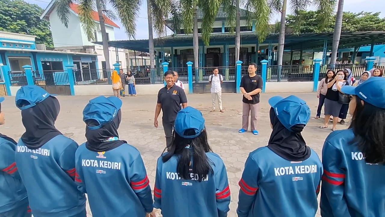 Kontingen Basket Putri Kota Kediri Diberangkatkan Lebih Awal ke Porprov Malang Raya