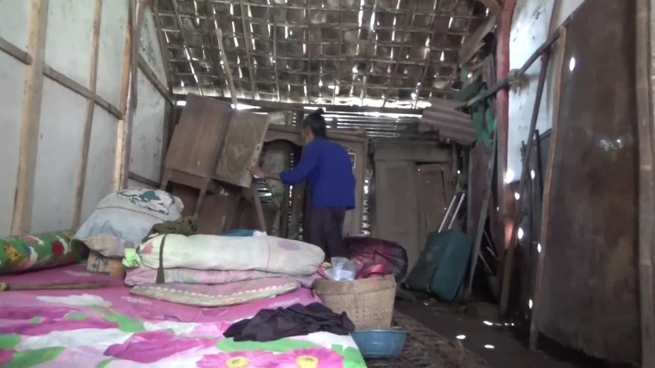 Tinggal di Rumah Tak Layak Huni, Lansia di Ngawi Butuh Uluran Tangan