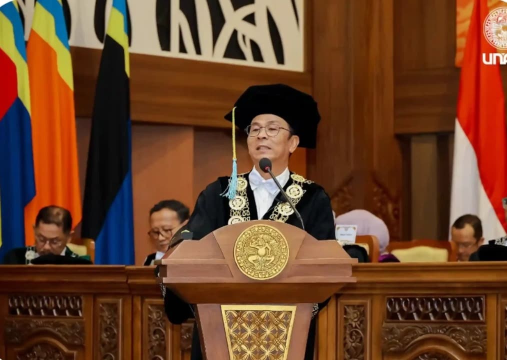 Resmi Jabat Rektor Unair, Prof Madyan Janji Tingkatkan Gubes dan Ranking Universitas