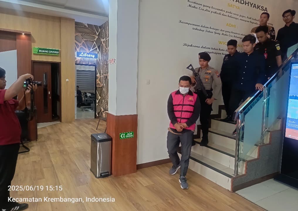 Kejari Tanjung Perak tetapkan Dua Tersangka Korupsi di PT Perikanan Indonesia Unit Surabaya