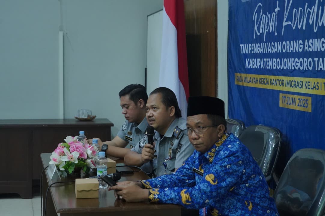 Awasi Orang Asing, Kantor Imigrasi Tanjung Perak Gelar Operasi Gabungan di Bojonegoro