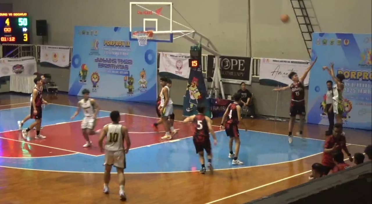 Tim Basket Sidoarjo Taklukkan Tulungagung 52-34 di Babak 8 Besar Porprov IX