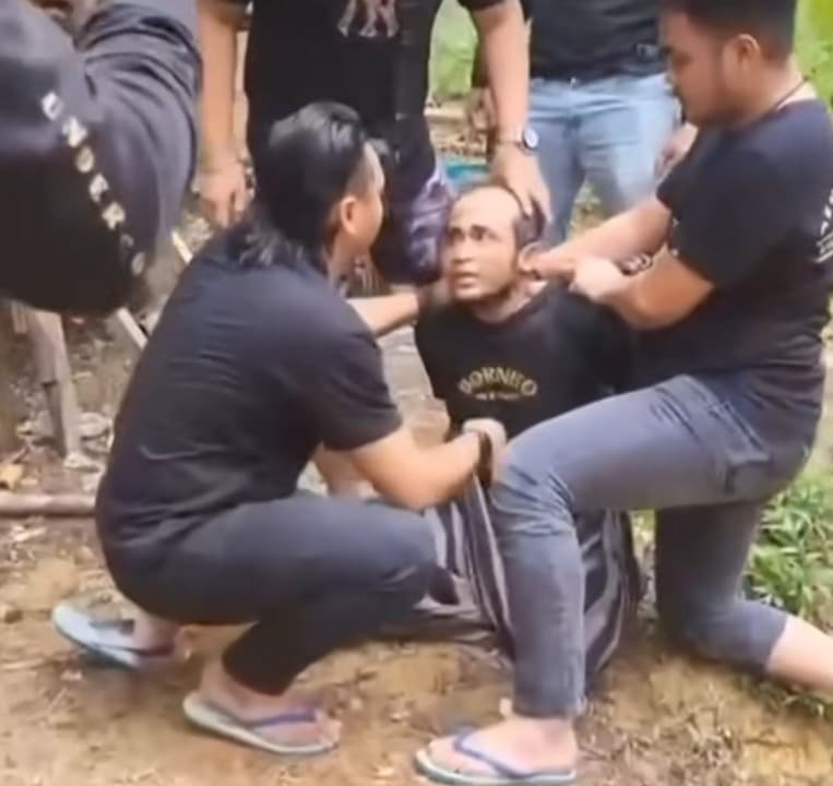 Buron Pembunuh Istri Pengusaha Gresik Ditangkap di Kebun Sawit Kalimantan