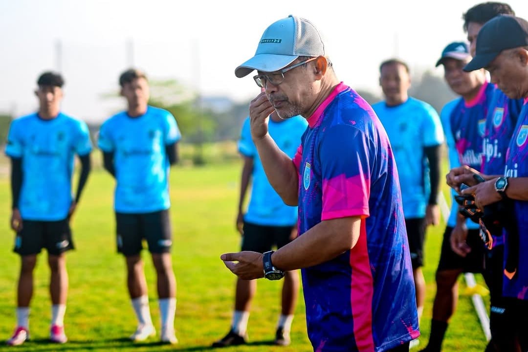 Persela Tanpa Suporter di Liga 2, Aji Santoso Minta Pemain Tetap Jaga Spirit