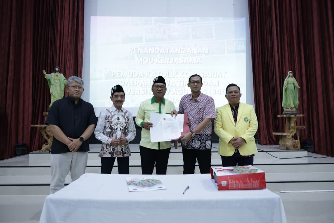 Pemuda Katolik Jatim dan Untag Surabaya Beri Beasiswa untuk 10 Mahasiswa Berprestasi