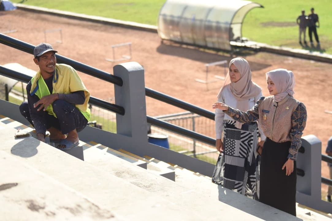 Wali Kota Kediri dan Direktur Persik Pantau Progres Perbaikan Stadion Brawijaya