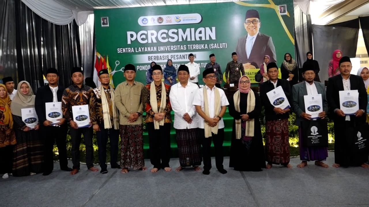 Menko PMK Resmikan SALUT Berbasis Pesantren di Kediri, Perluas Akses Pendidikan Tinggi bagi Santri