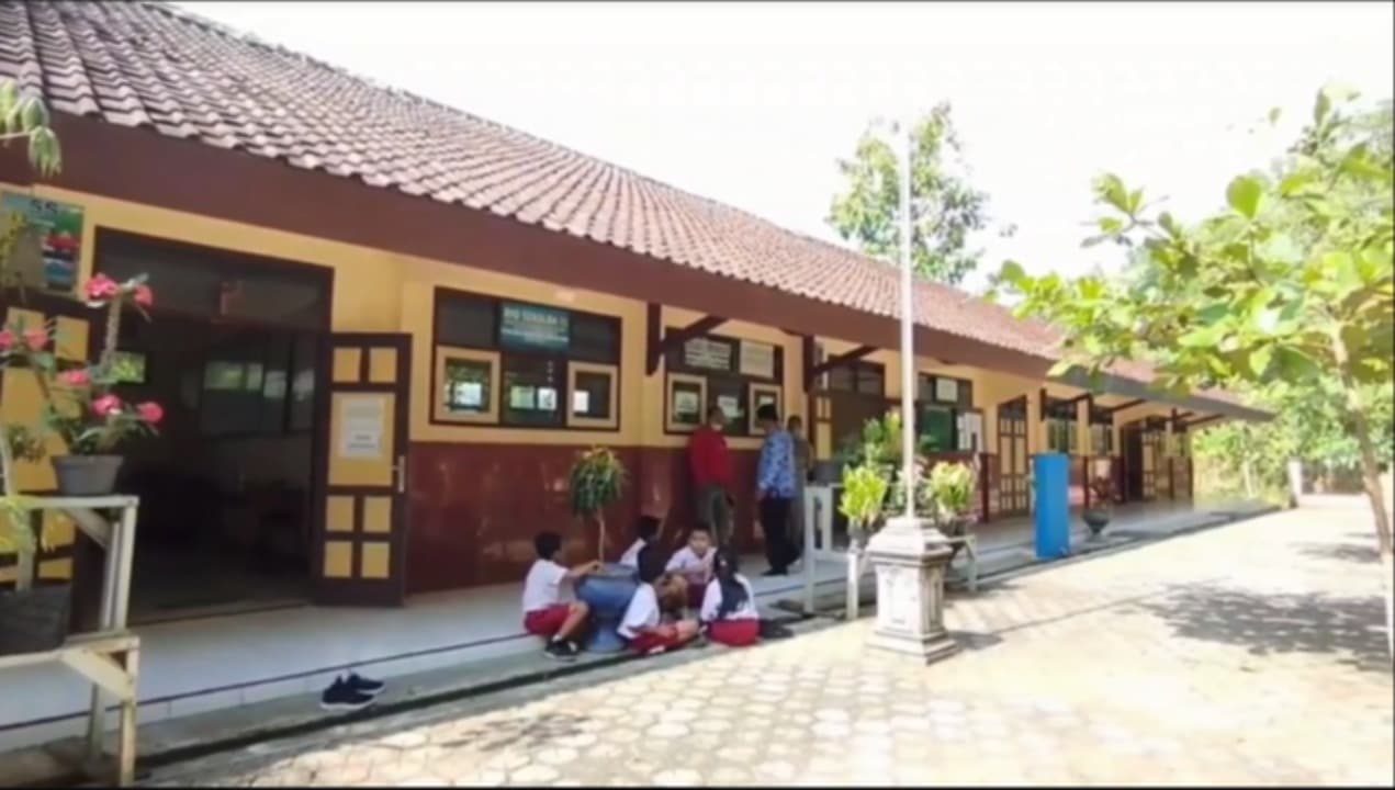 Sekolah Dasar di Pelosok Pacitan Sepi Pendaftar, Tinggal Hitungan Murid