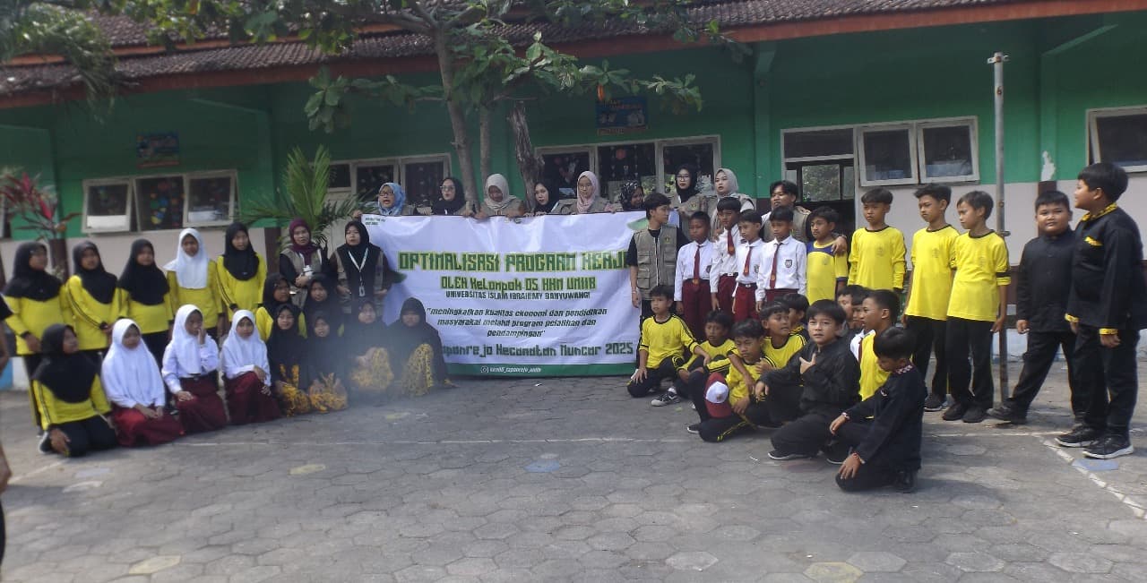Cegah Bullying Mahasiswa KKN UNIIB Berikan Edukasi Kepada Ratusan Siswa
