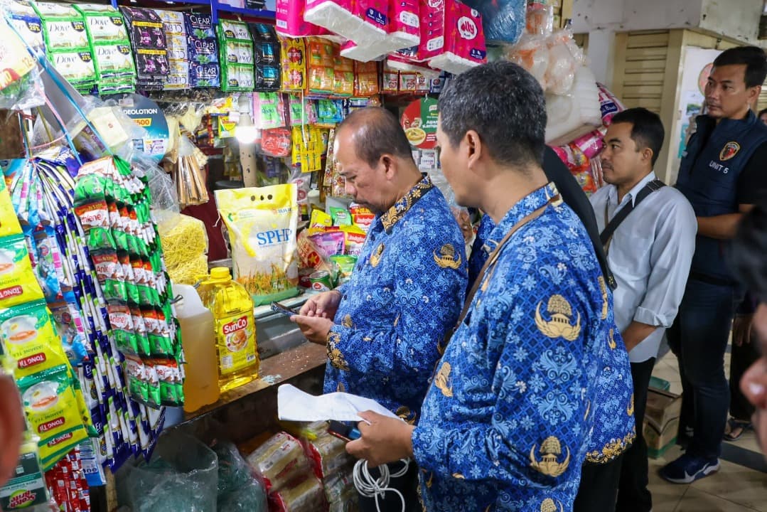 Pemkot Surabaya Ambil Langkah Tegas Hadapi Beras Oplosan, Wali Kota Eri Cahyadi Gencarkan Sidak