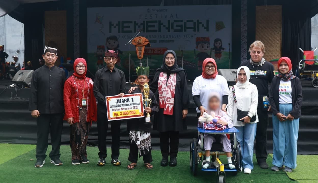 25 Anak Cerebral Palsy di Banyuwangi Terima Kursi Roda Adaptif