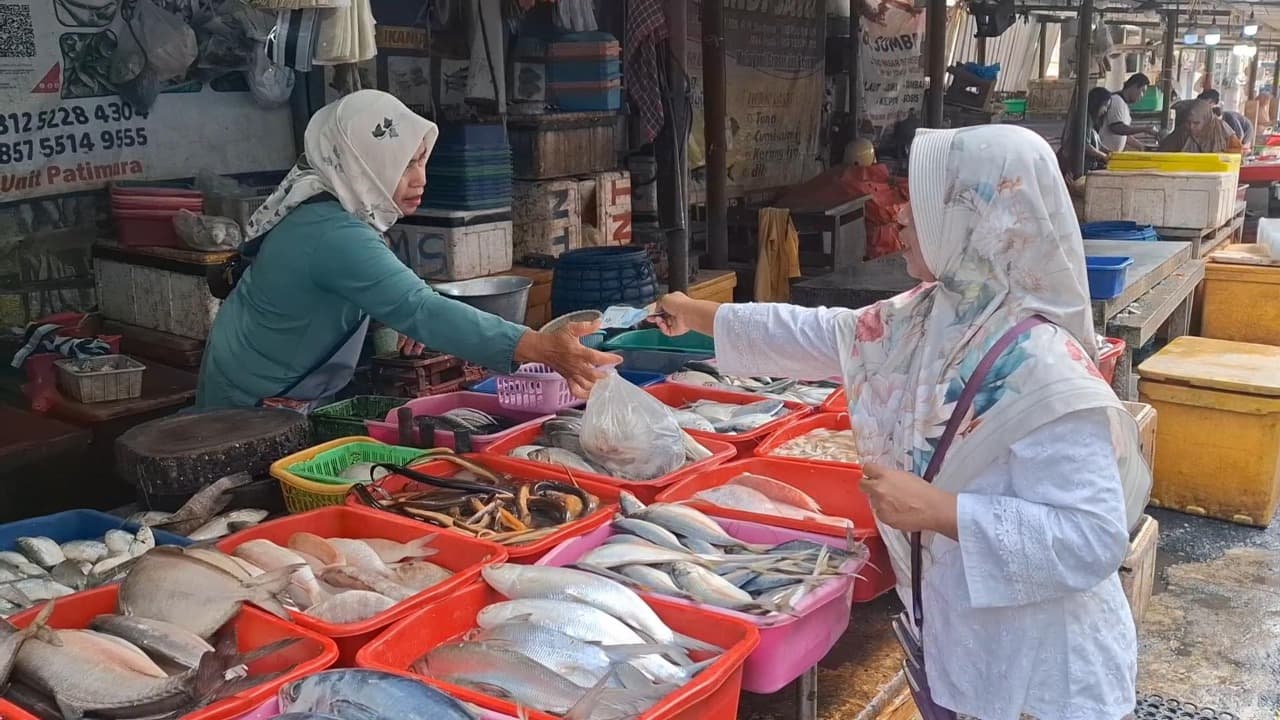 Ombak Besar, Harga Ikan Laut di Kota Kediri Naik Tajam