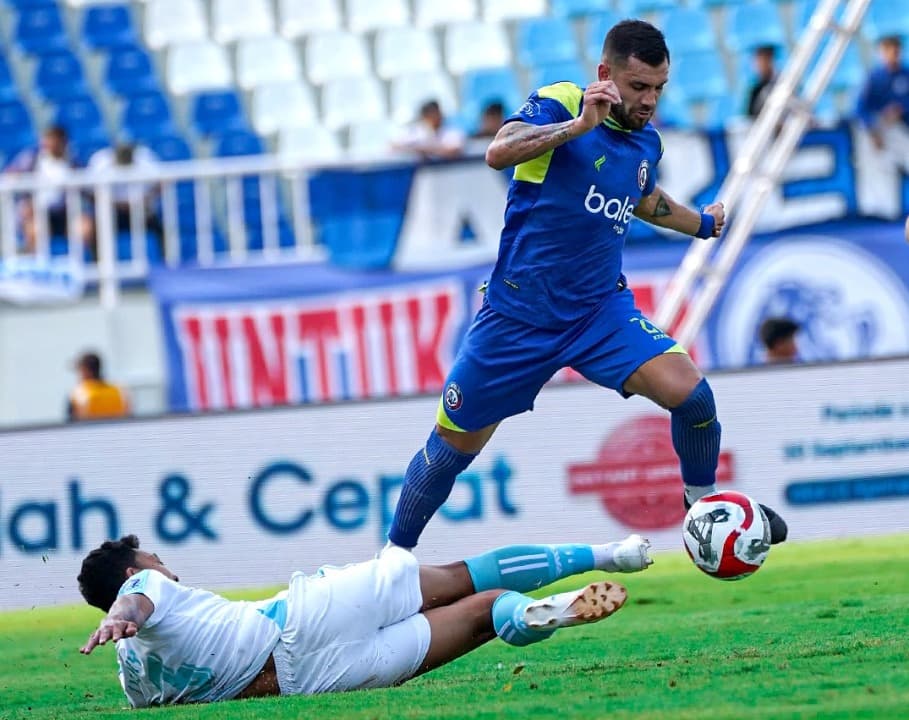 Dalberto Cetak Hattrick, Arema FC Hajar PSBS Biak 4-1