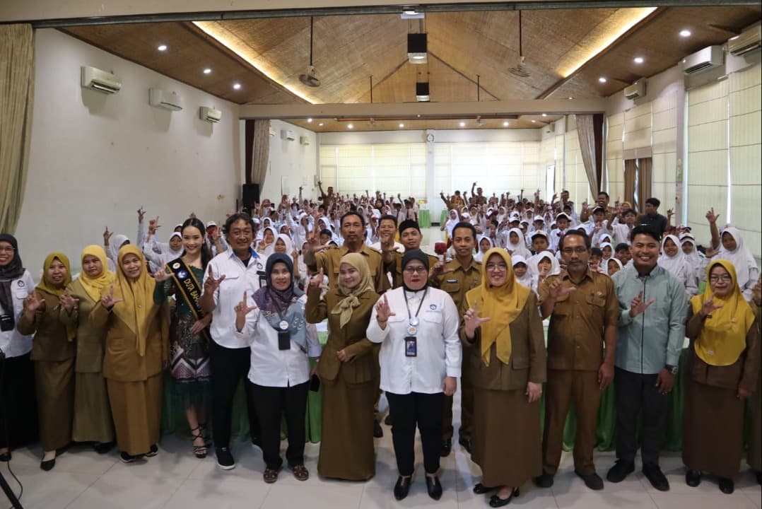 Balai Bahasa Provinsi Jatim Gelar Sesi Akhir Bimtek Cerdas Mengulas Buku di Pasuruan