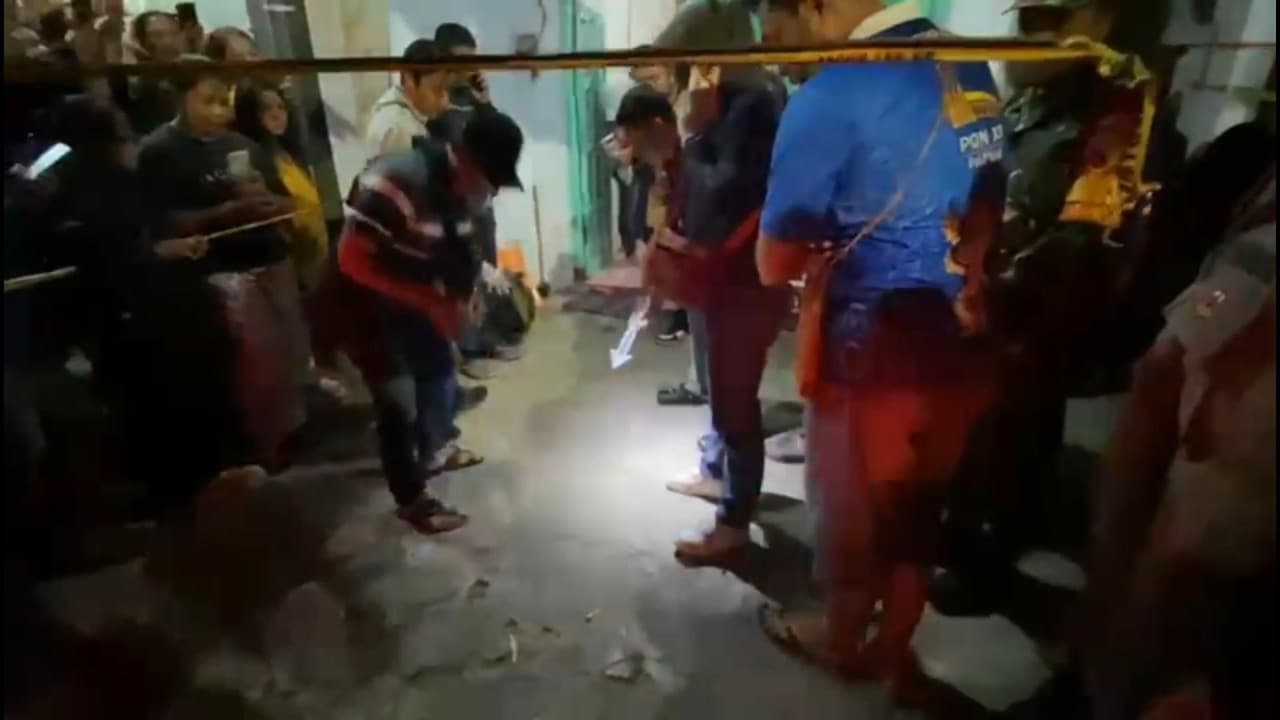 Geger! Mayat Pemuda Blitar Ditemukan Bersimbah Darah di Rumahnya