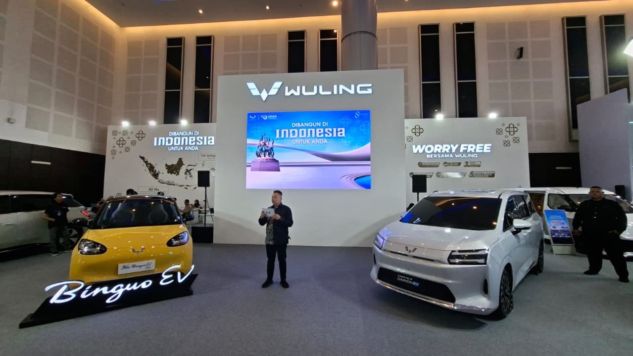 Berpartisipasi di GIIAS Surabaya, Wuling Hadirkan New BinguoEV dan Mitra EV