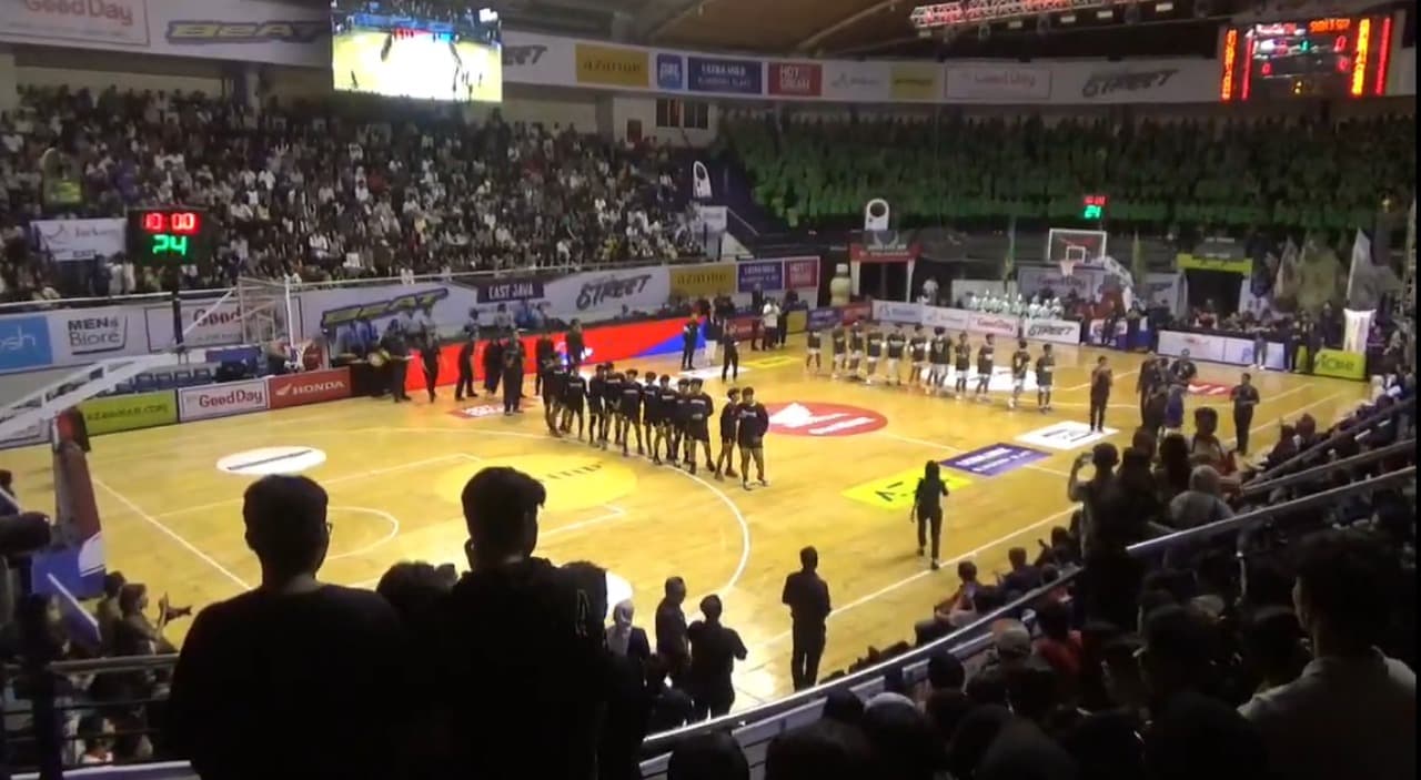 Liga Basket Pelajar Terbesar Resmi Bergulir di Jawa Pos Arena