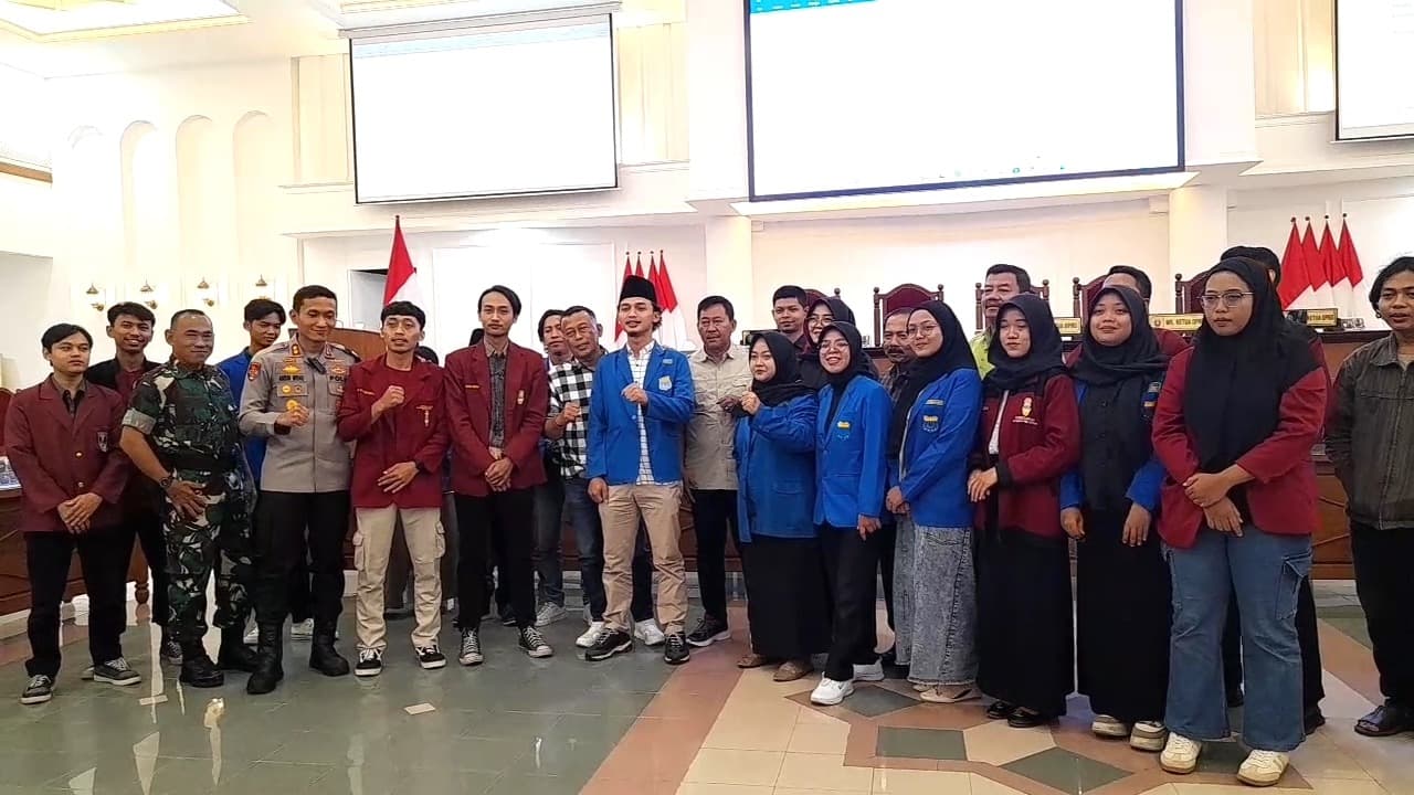 Mahasiswa Ponorogo Kritik Kenaikan Gaji DPR dan Tindakan Represif Aparat dalam RDP