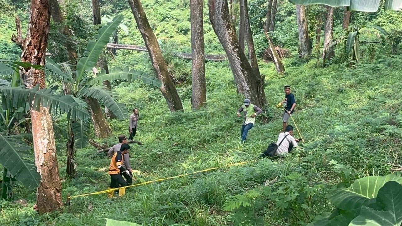 Olah TKP Potongan Kaki di Pacet, Polisi Temukan Daging Manusia Berserakan