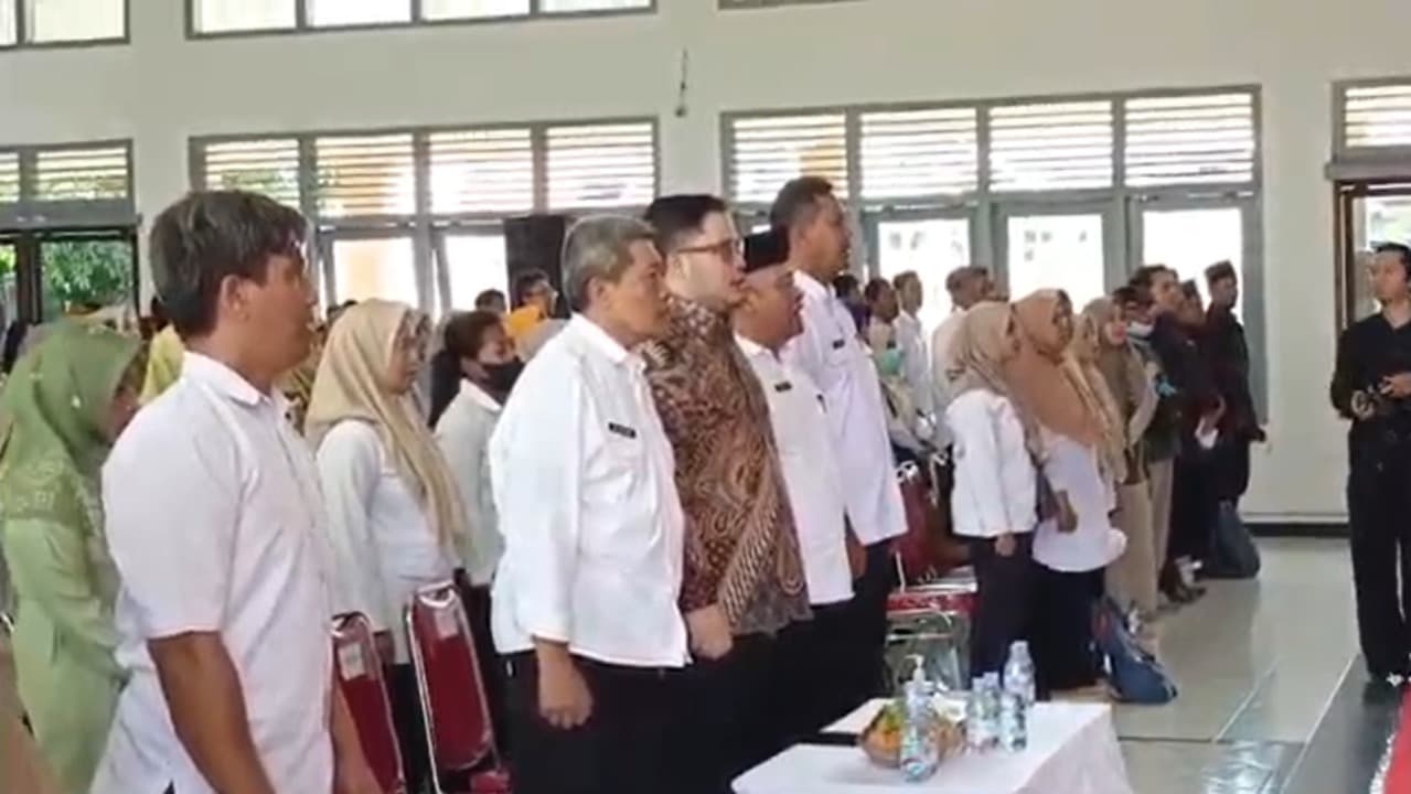 242 Guru Non ASN di Kediri Terima BLT Rp 3 Juta untuk Modal Usaha