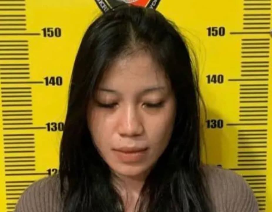 Pasutri di Gresik Pesta Sabu di Kamar Kos, Suami Kabur Lewat Lubang Toilet