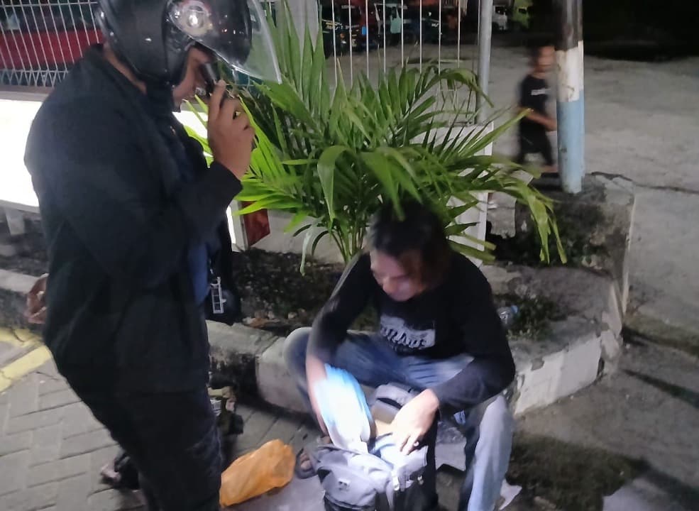Gara-gara Kunci Hilang, Kernet Tusuk Sopir di Terminal Bunder Gresik