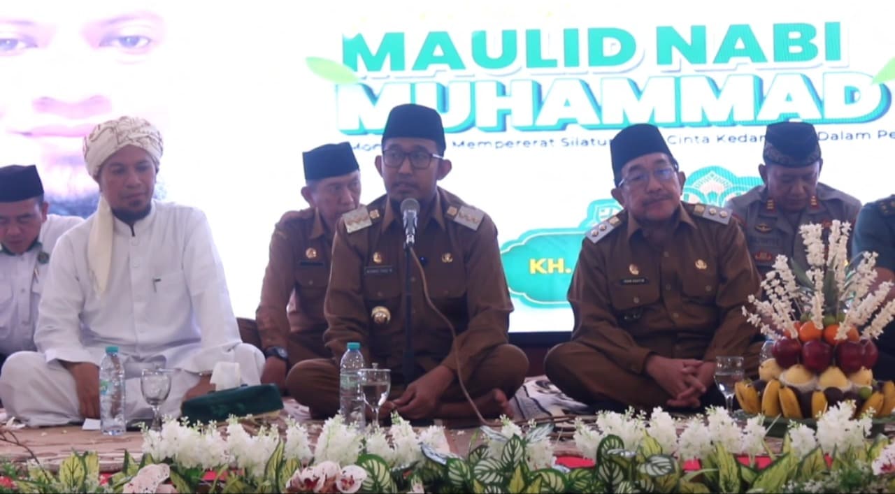 Bupati Achmad Fauzi Undang Pekerja Rentan dalam Maulid Nabi di Pendopo Keraton