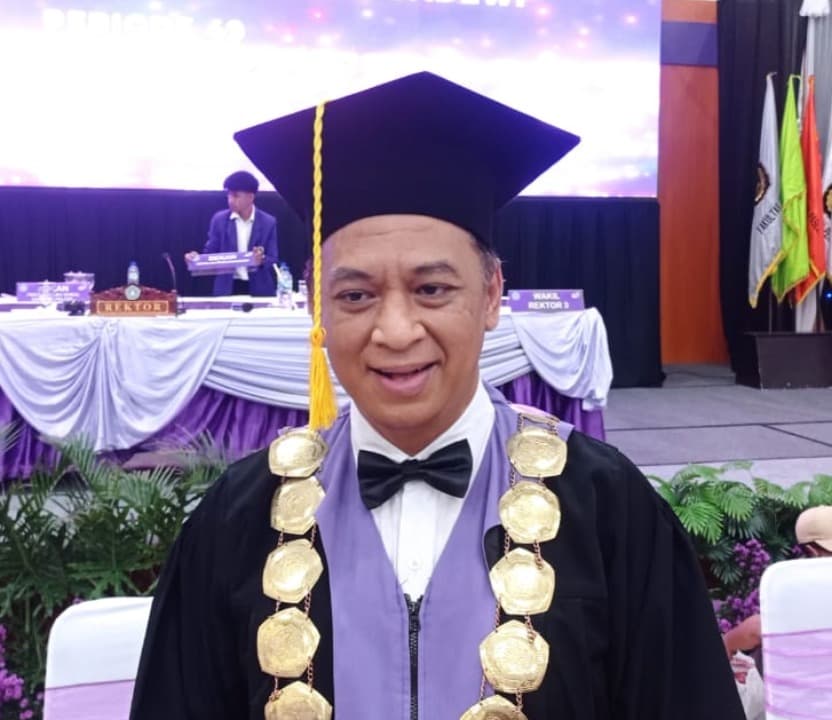 Era Baru Rektor Dodi, Lulusan UNITRI Ditantang Ciptakan Lapangan Kerja & Jadi Pahlawan Daerah