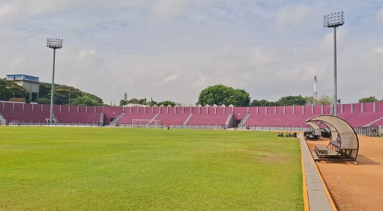 Lampu LED Stadion Brawijaya Kediri Segera Terpasang