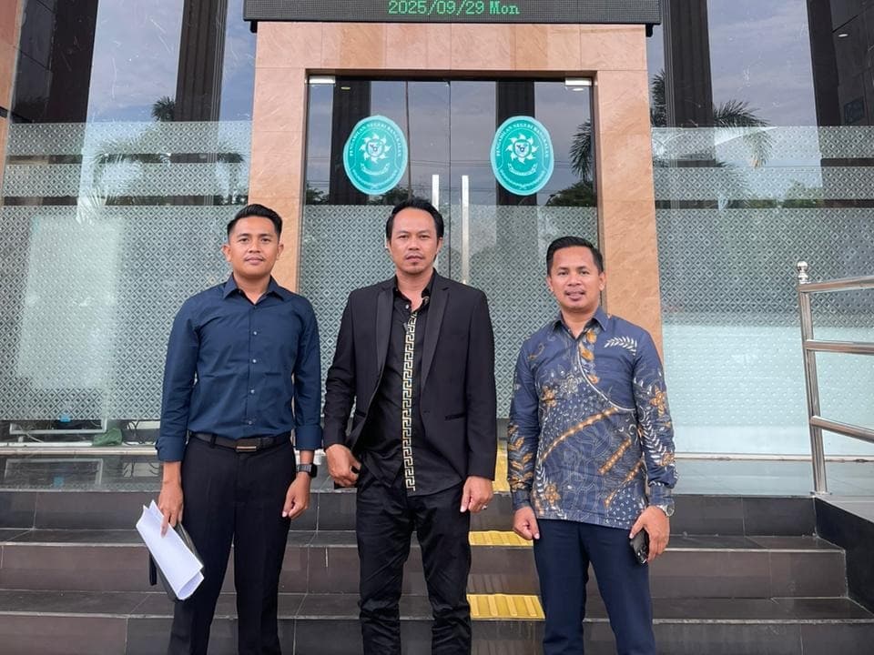 Diduga Langgar KUHAP, Keluarga Tersangka TPPU Gugat Ditresnarkoba Polda Jatim
