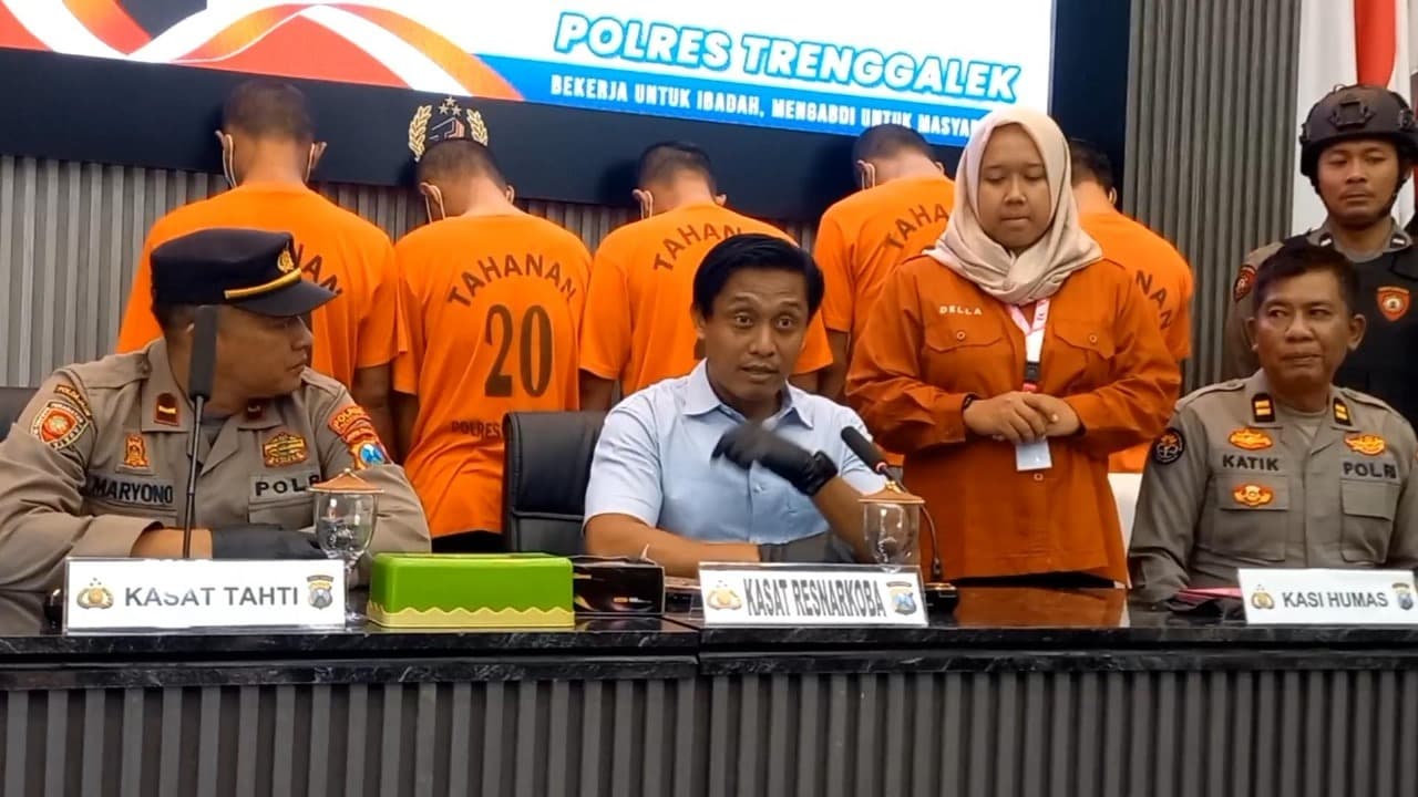 Polres Trenggalek Ringkus 8 Pengedar Narkotika yang Sasari Nelayan di Pesisir Selatan