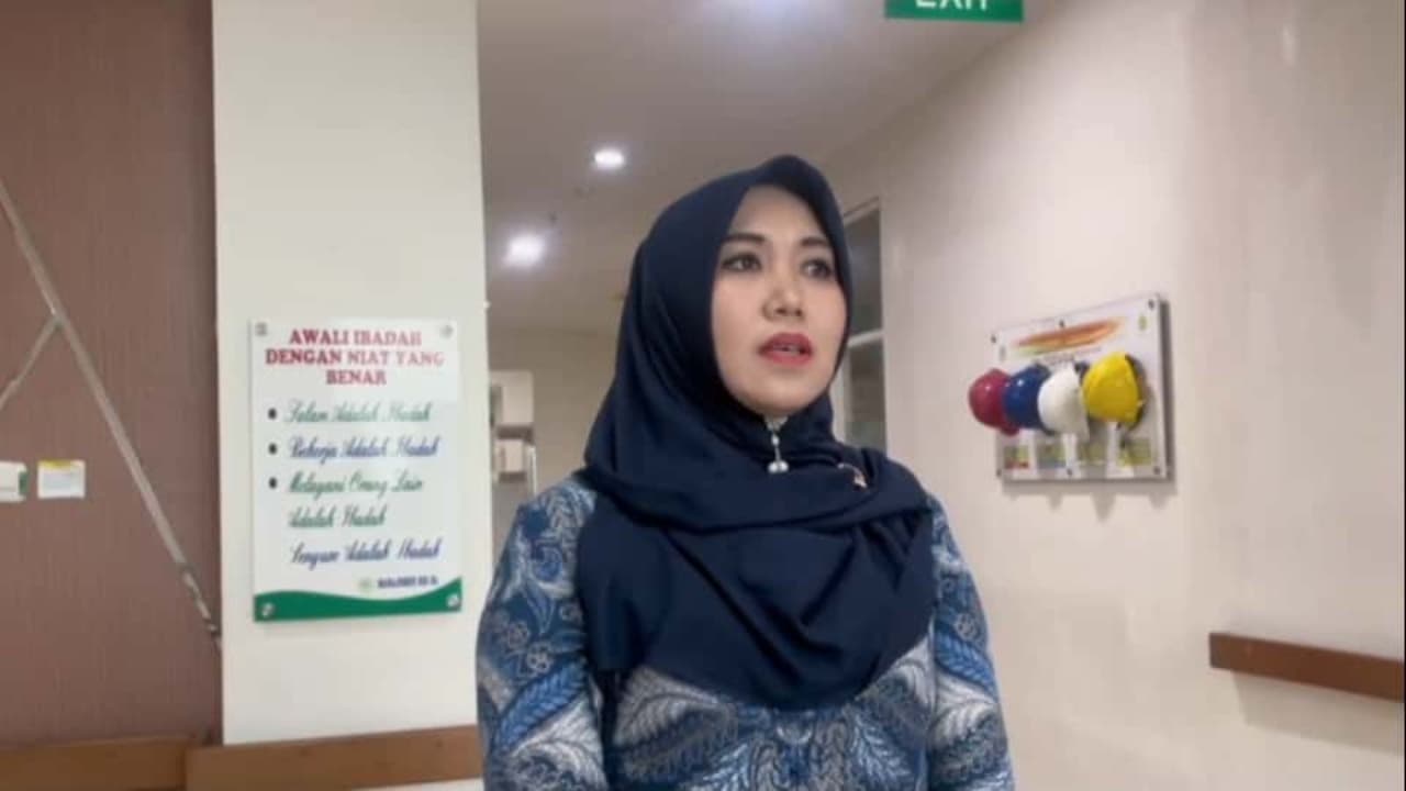 Duka Al Khoziny, Senator Lia Ciptakan Puisi yang Humanis dan Menyejukkan