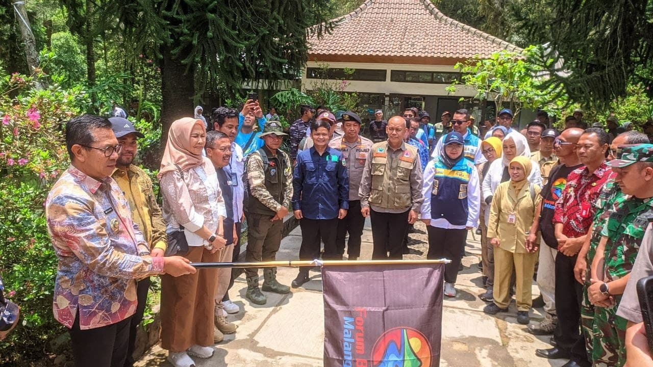 Kick Off Susur Sungai Brantas 2025, Perum Jasa Tirta I Gerakkan Kolaborasi Selamatkan Air Malang Raya dari Hulu