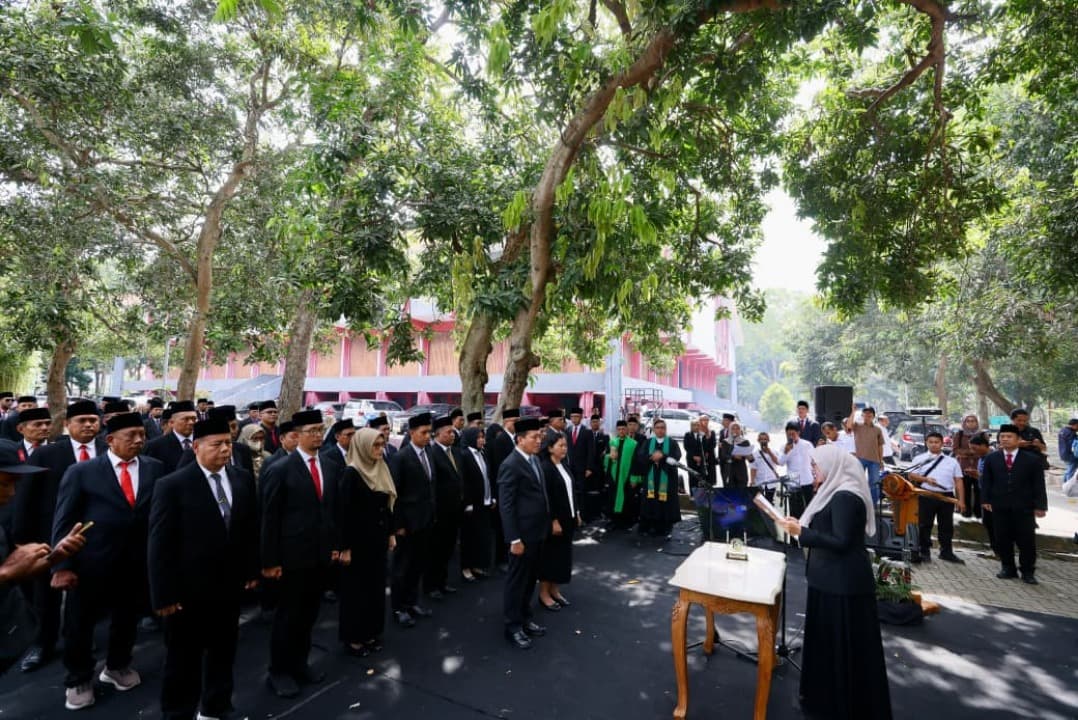 Bupati Ipuk Lantik 34 Pejabat dan Minta Perkuat Kolaborasi di Tengah Pengurangan Transfer Pusat