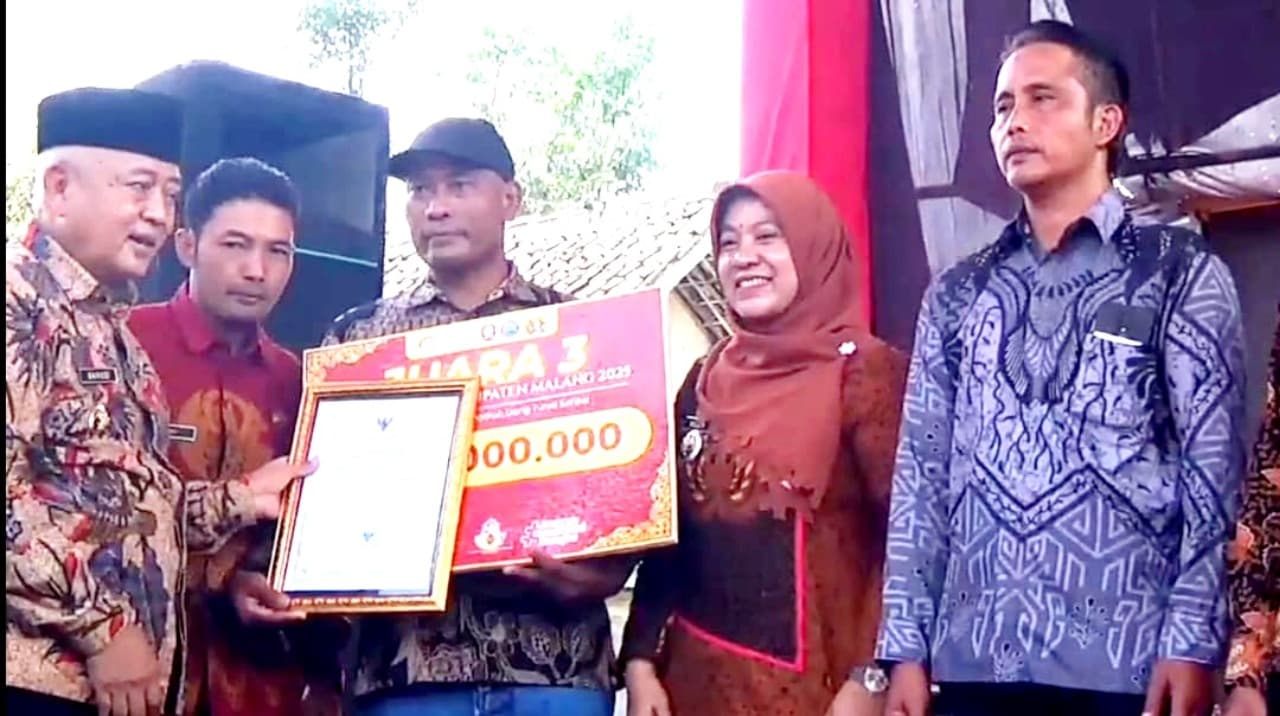 Penyerahan Penghargaan Solidaritas Aman Keluarga Rukun Tetangga Desa Sukoanyar Kab Malang