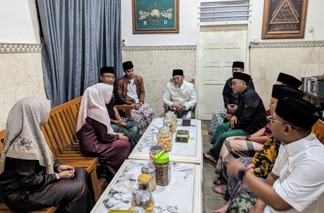 Tindak Lanjuti Aduan Masyarakat, KPID Jatim Silaturahmi ke Ponpes Lirboyo Kediri