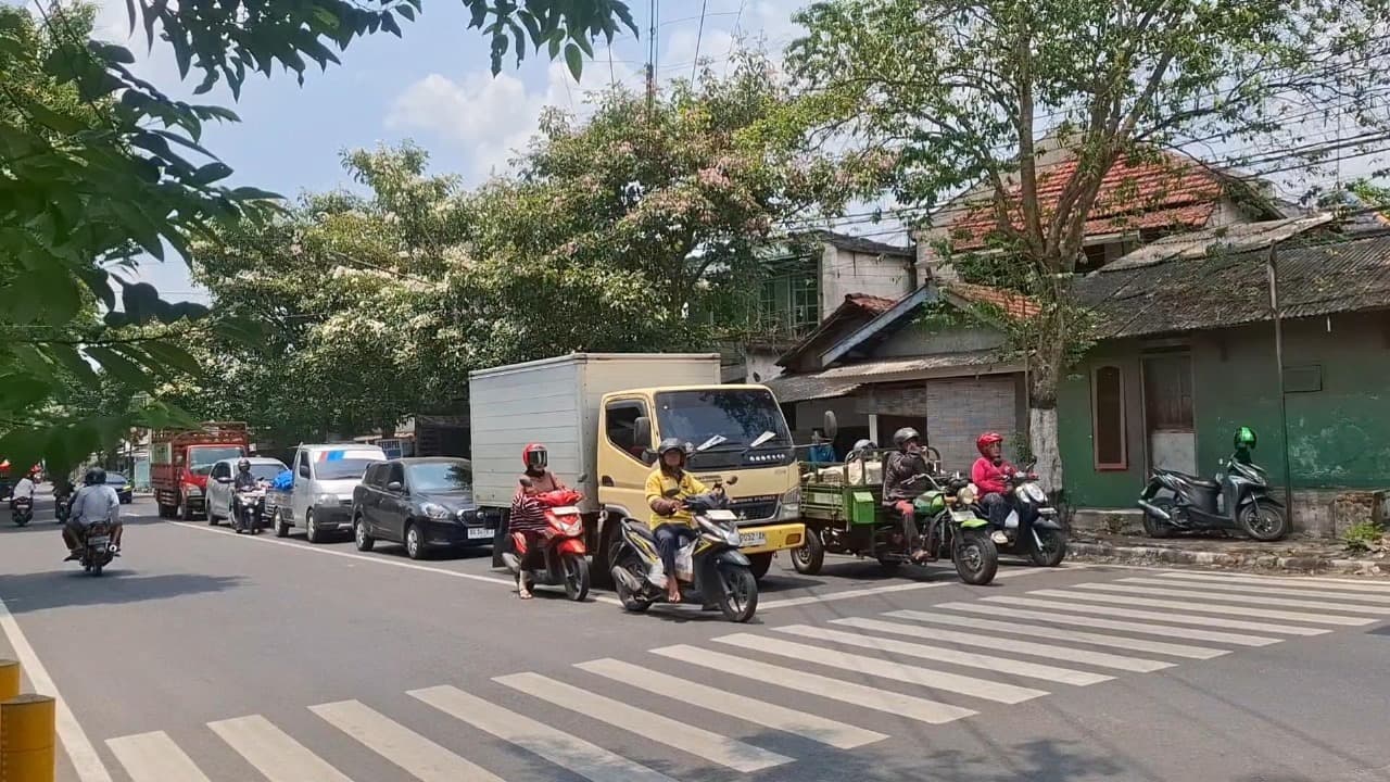 Cuaca Panas Ekstrem Landa Kediri, BPBD Imbau Warga Kurangi Aktivitas di Luar