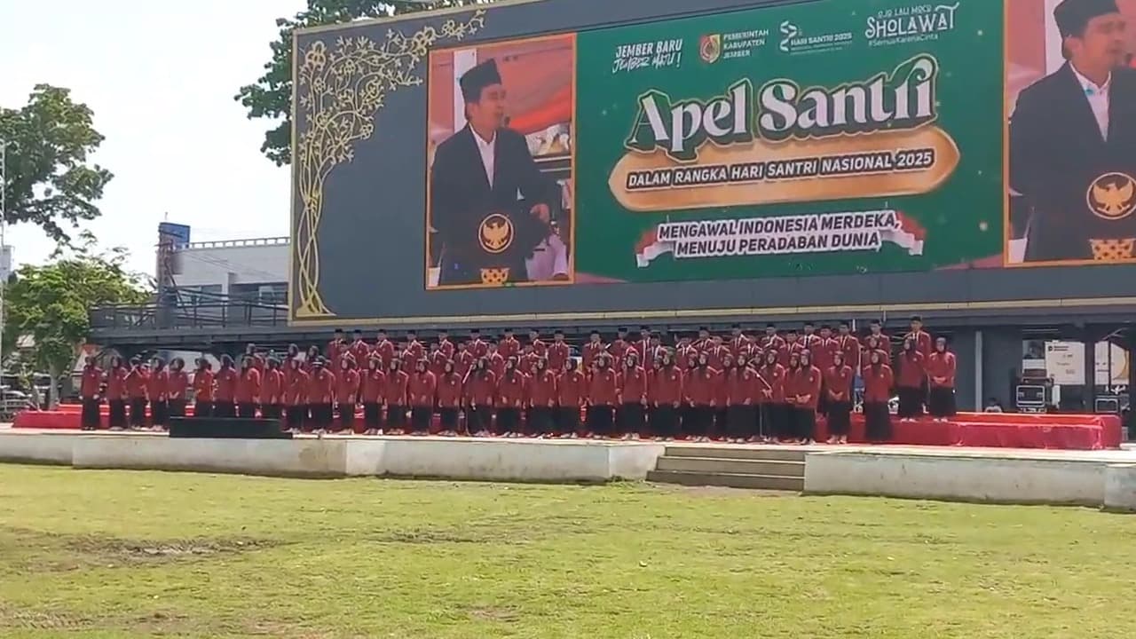 Peringati Hari Santri, Bupati Jember Ajak Masyarakat Hargai Peran Kaum Sarungan