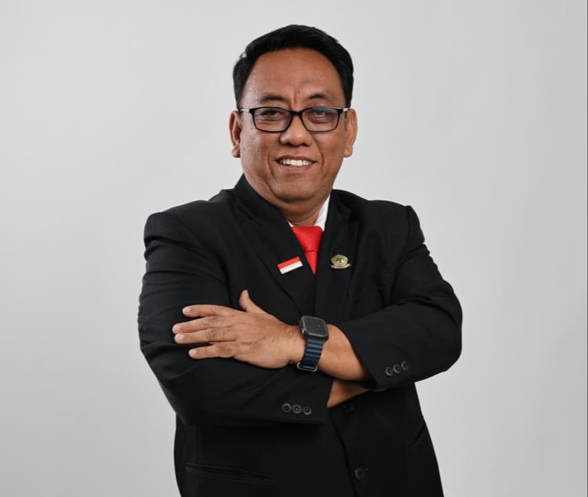 Tiket Murah Risiko Mahal : Menguji Tata Kelola dan Efisiensi Umroh Mandiri