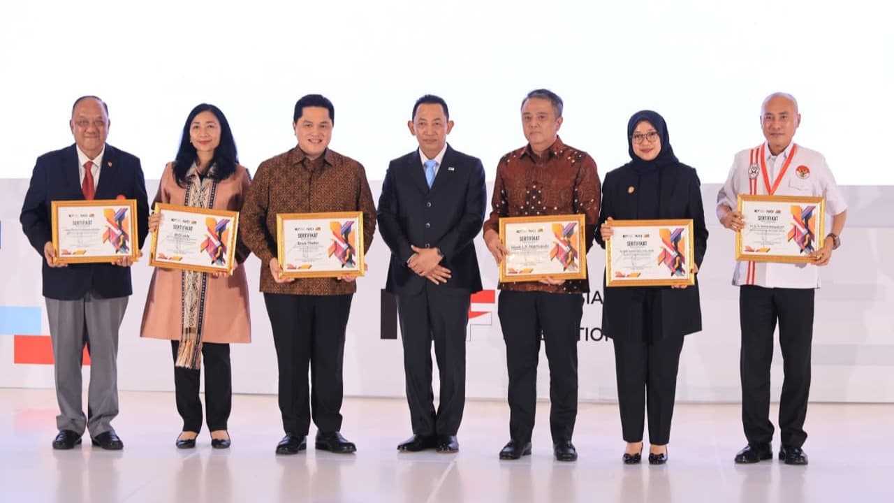 Raih Penghargaan PB ISSI, Menpora Apresiasi Konsistensi Banyuwangi Gelar Event Balap Sepeda Internasional