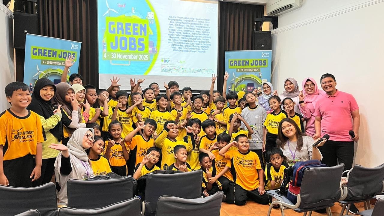 Puluhan Siswa Antusias Ikuti Science Festival 2025 di Wisma Jerman Surabaya